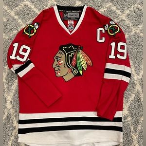 Chicago blackhawks jersey Toews